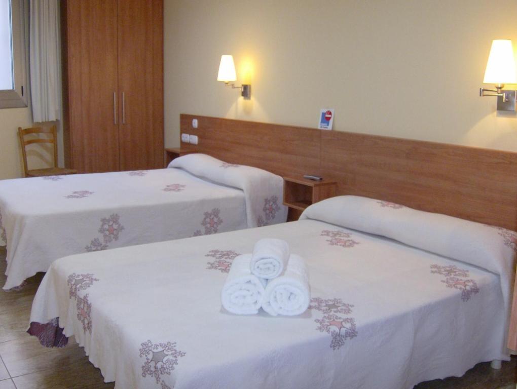 Hostal Sant Sadurni Sant Sadurní dʼAnoia Cameră foto
